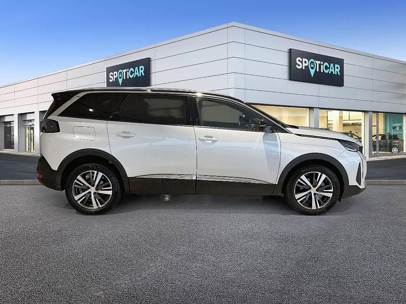 Usado Peugeot 5008 Allure 130 CV (95 kW) 2024 Blanco SUV