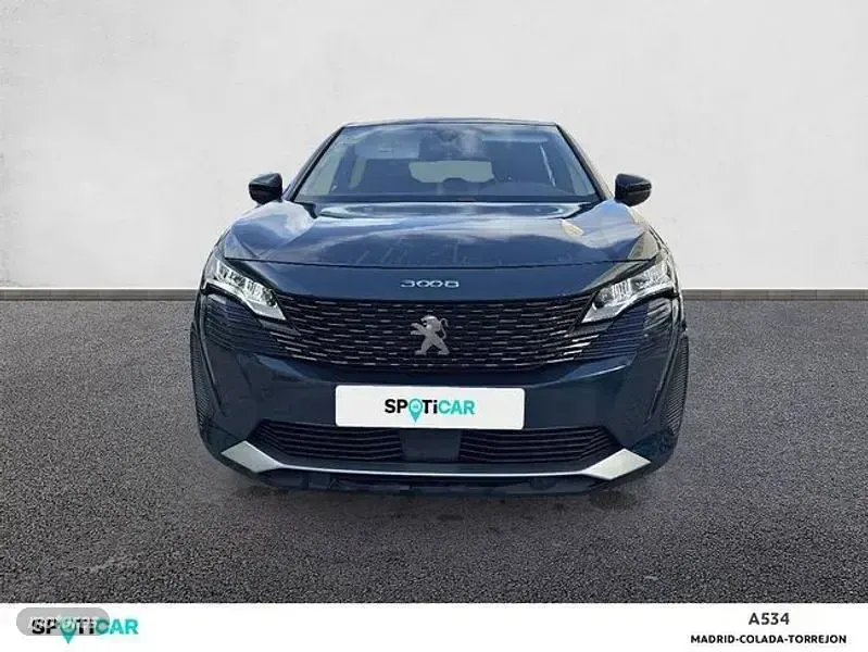 Usado Peugeot 3008 Allure 130 CV (95 kW) 2022 Azul SUV