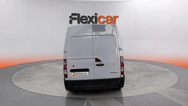 Usado Renault Master 150 CV (110 kW) 2024 Blanco Monovolumen