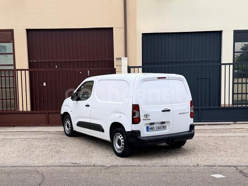 Usado Toyota Proace City City 102 CV (75 kW) 2020 Blanco Monovolumen