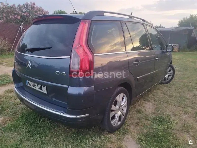 Usado Citroën Grand C4 Picasso Exclusive 110 CV (80 kW) 2009 Gris / plata Monovolumen