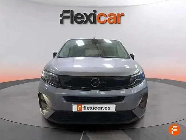 Usado Opel Combo S 100 CV (73 kW) 2025 Gris Monovolumen