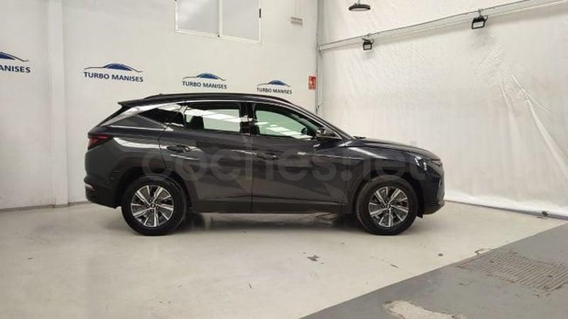 Usado Hyundai Tucson 115 CV (84 kW) 2024 Gris / plata SUV