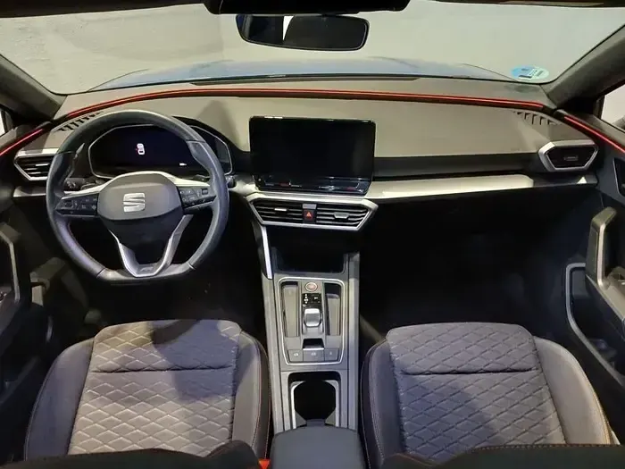 Usado Seat Leon FR 150 CV (110 kW) 2024 Azul