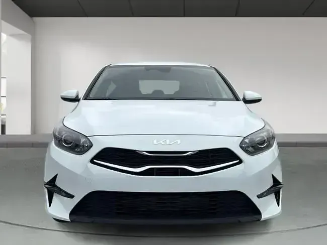 Nuevo Kia Ceed 100 CV (73 kW) 2026 Blanco Utilitario