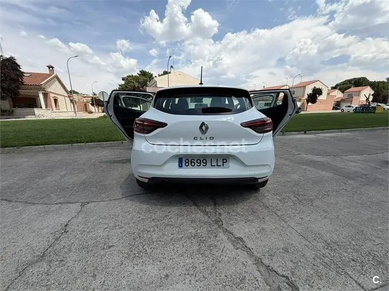 Usado Renault Clio V Zen 100 CV (73 kW) 2020 Blanco Berlina
