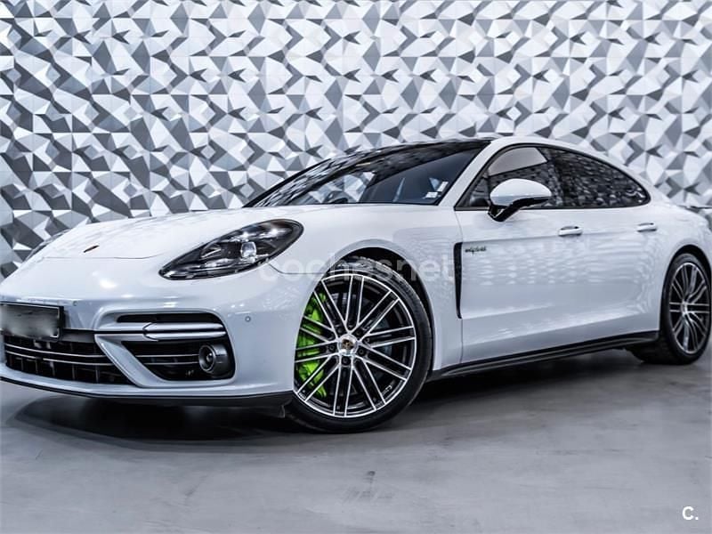 Blanco Usado 2018 Porsche Panamera Turbo S Executive Berlina | 79.900 € (Caro) - Imagen 1/4