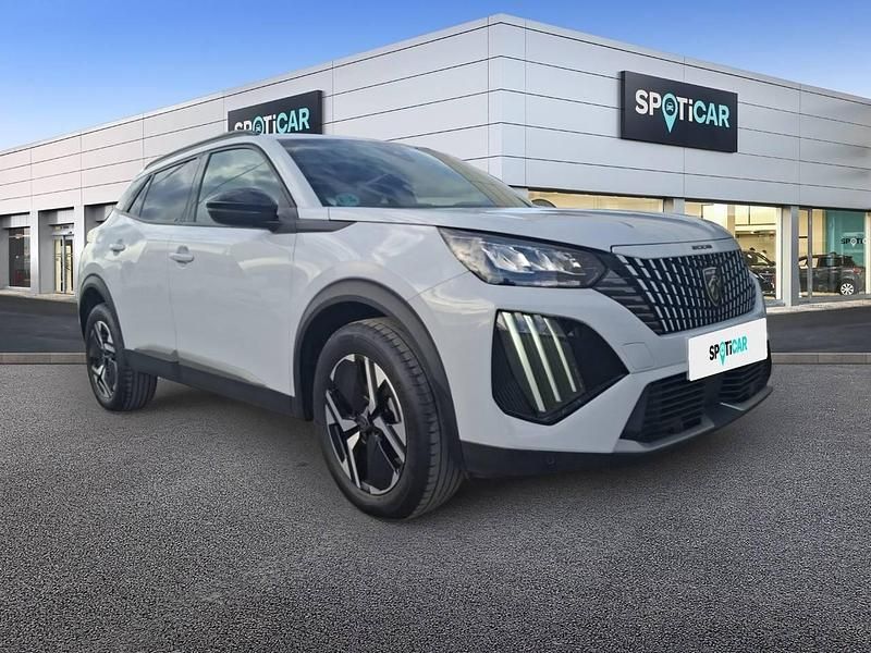 Usado Peugeot 2008 Allure 100 CV (73 kW) 2025 Blanco SUV