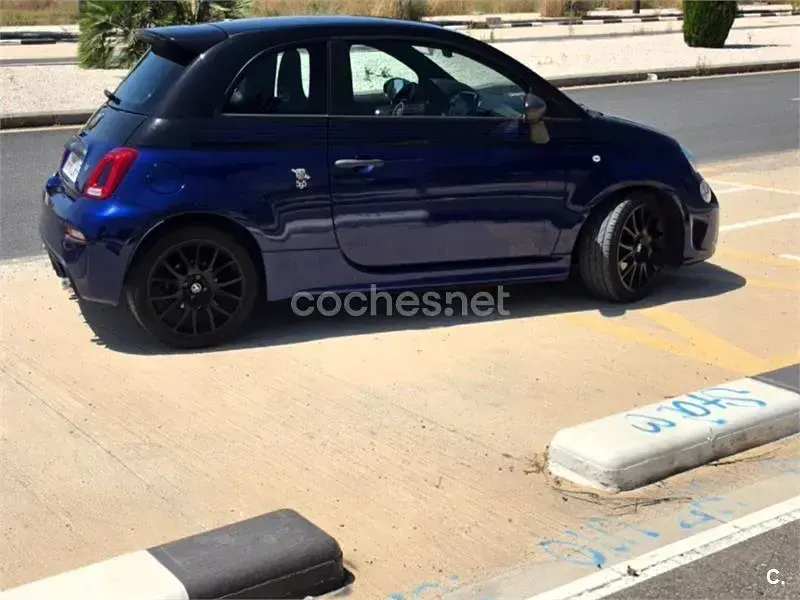 Usado Abarth 500 165 CV (121 kW) 2021 Azul Berlina