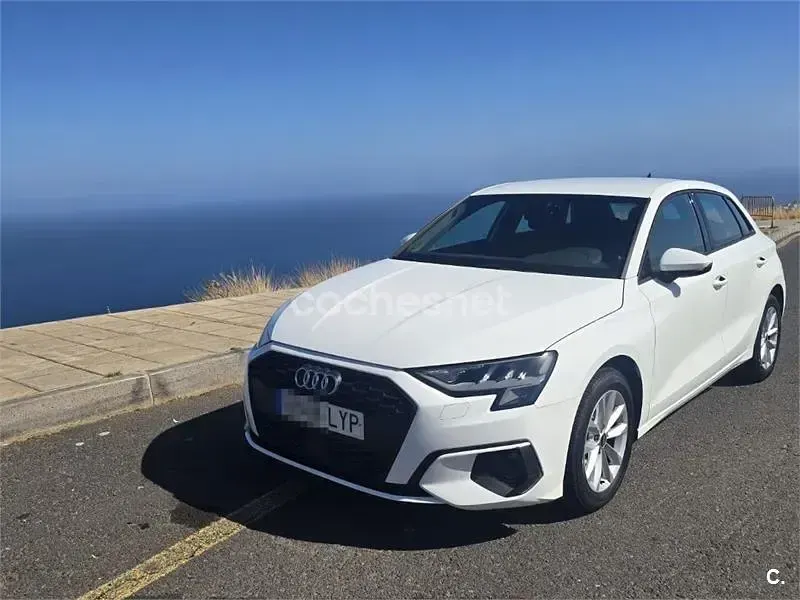 Usado Audi A3 110 CV (80 kW) 2022 Blanco Berlina