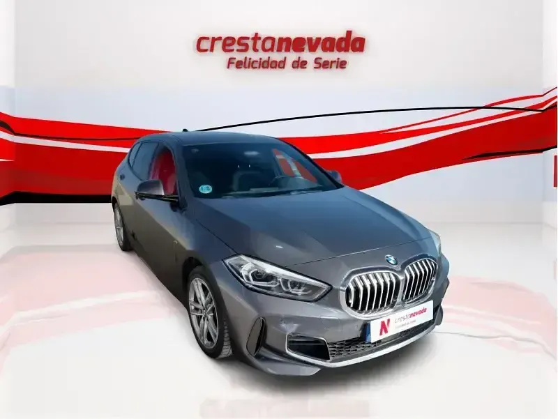 Usado BMW 116 Comfort Edition 116 CV (85 kW) 2021 Gris Utilitario