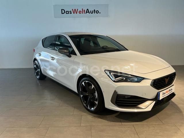 Blanco Usado 2023 Cupra Leon Berlina | 24.400 € (Buen precio) - Imagen 1/4
