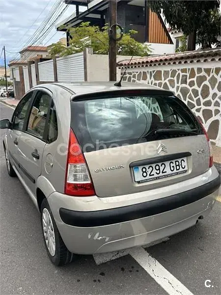 Usado Citroën C3 Furio 75 CV (55 kW) 2008 Beige Berlina