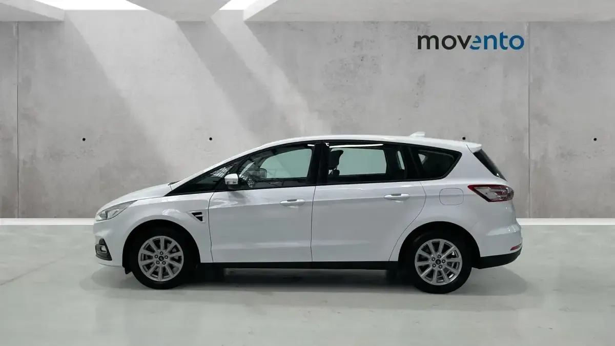 Usado Ford S-MAX Trend 190 CV (139 kW) 2022 Blanco Monovolumen