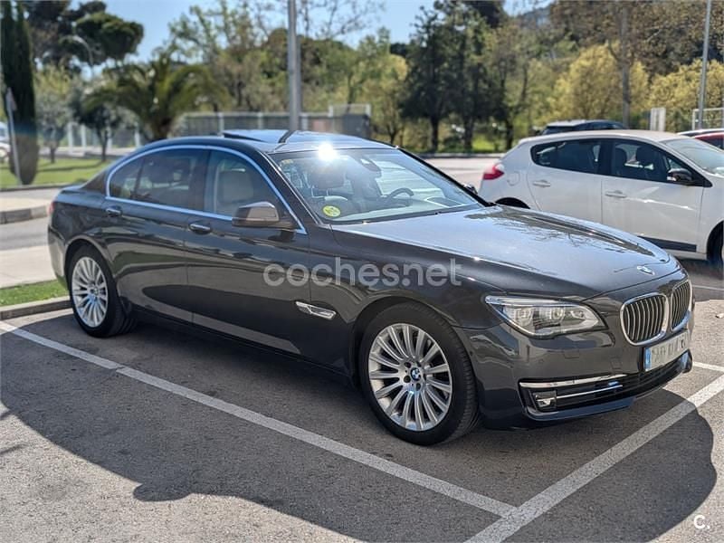 Usado BMW 730 Comfort Edition 258 CV (189 kW) 2015 Negro Berlina