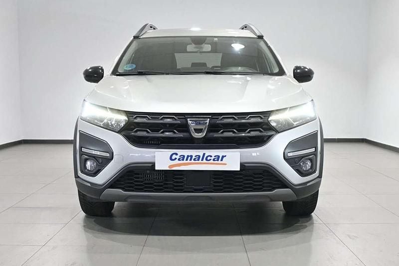 Usado Dacia Jogger Extreme 101 CV (74 kW) 2022 Gris Monovolumen
