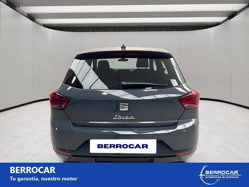 Usado Seat Ibiza XCELLENCE 115 CV (84 kW) 2025 Azul Utilitario