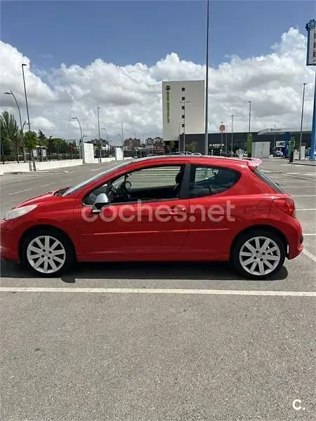 Usado Peugeot 207 GT 150 CV (110 kW) 2007 Rojo Berlina