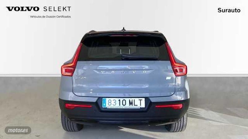 Usado Volvo XC40 Core 185 kW (252 CV) 2023 Gris SUV
