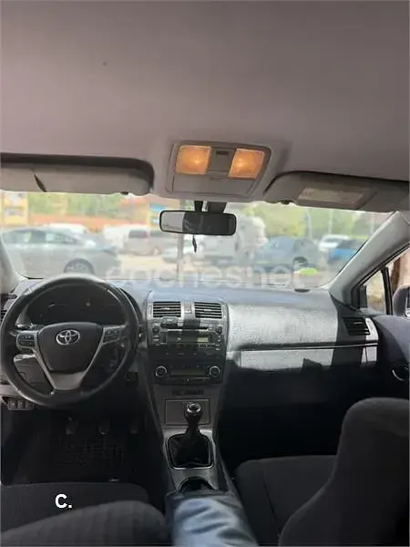 Usado Toyota Avensis Executive 150 CV (110 kW) 2010 Gris / plata Berlina