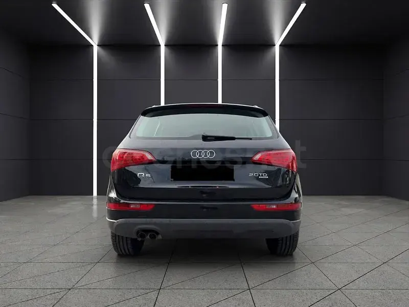 Usado Audi Q5 170 CV (125 kW) 2009 Negro SUV