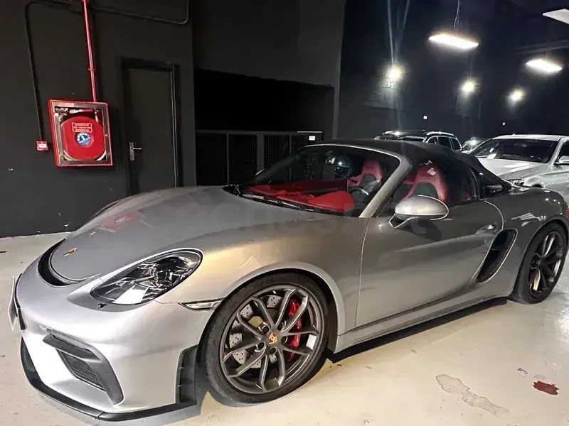 Usado Porsche Boxster Spyder 420 CV (308 kW) 2020 Gris / plata Descapotable