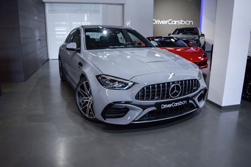 Gris Usado 2024 Mercedes C63S AMG AMG Berlina | 104.900 € (Precio justo) - Imagen 1/4