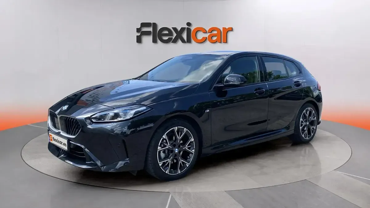 Usado BMW 120 170 CV (125 kW) 2025 Negro Utilitario