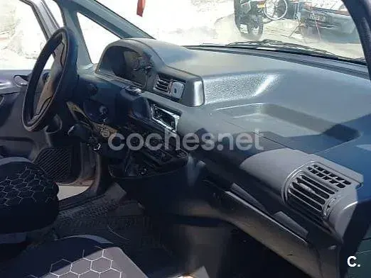 Usado Citroën Jumpy Comfort 92 CV (67 kW) 2000 Gris / plata Monovolumen