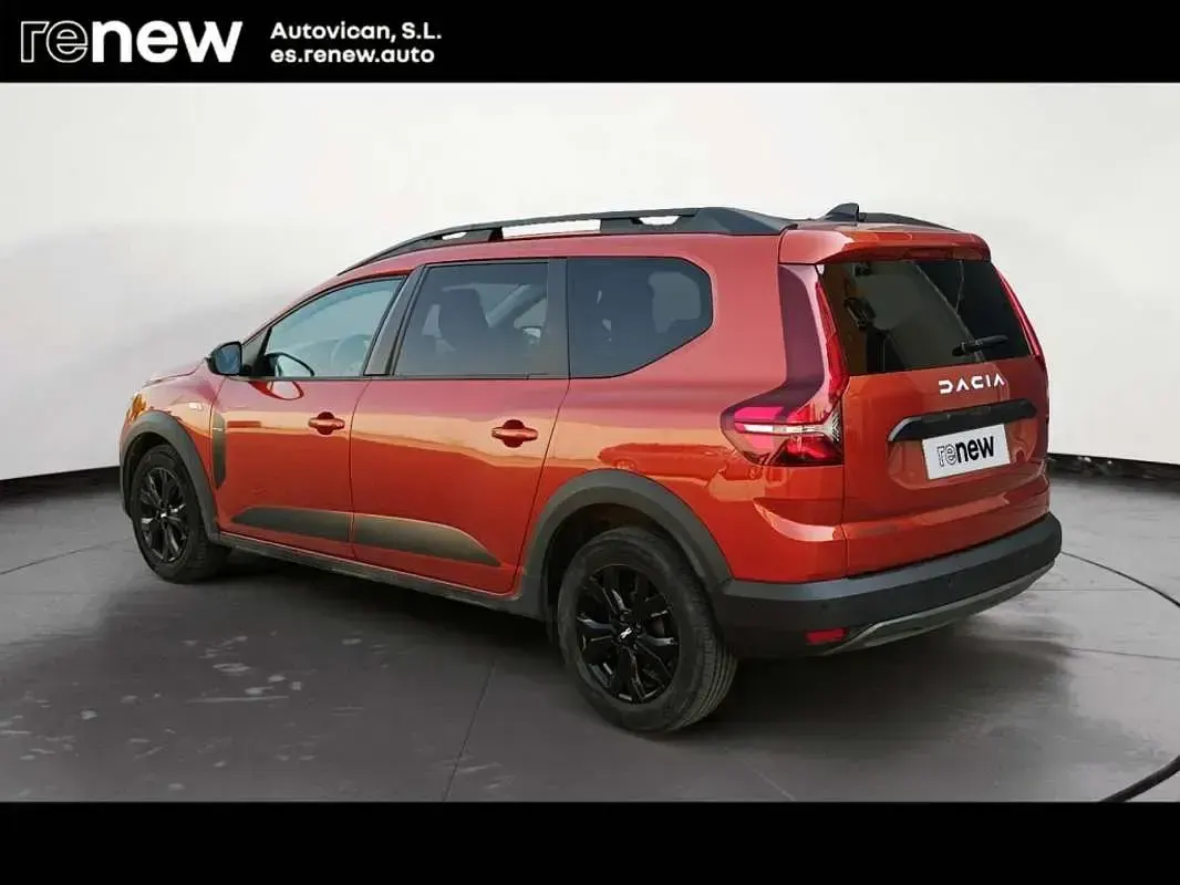 Usado Dacia Jogger Extreme 101 CV (74 kW) 2023 Naranja Monovolumen
