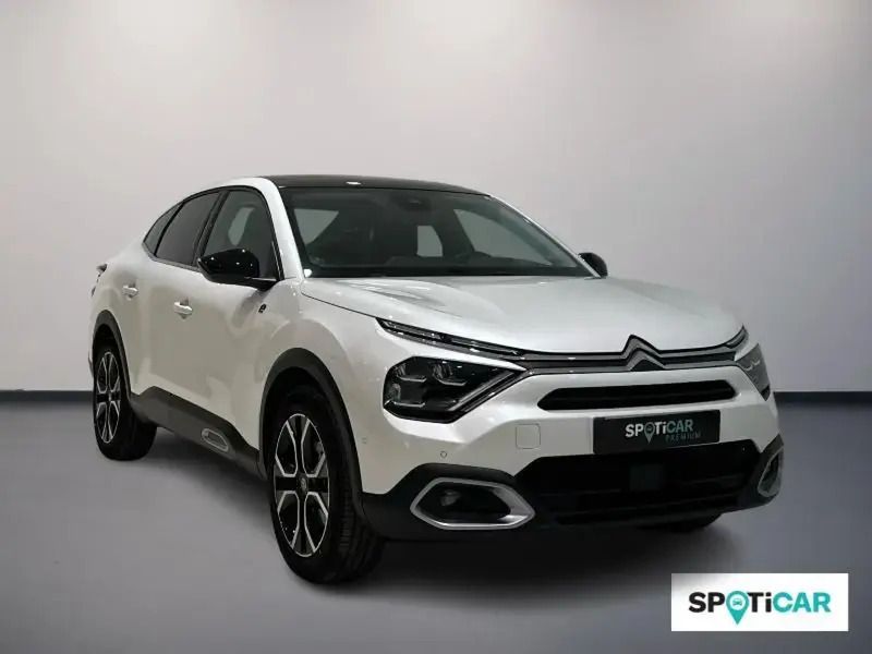 Blanco Usado 2024 Citroën e-C4 Shine | 26.990 € (Precio justo) - Imagen 1/4