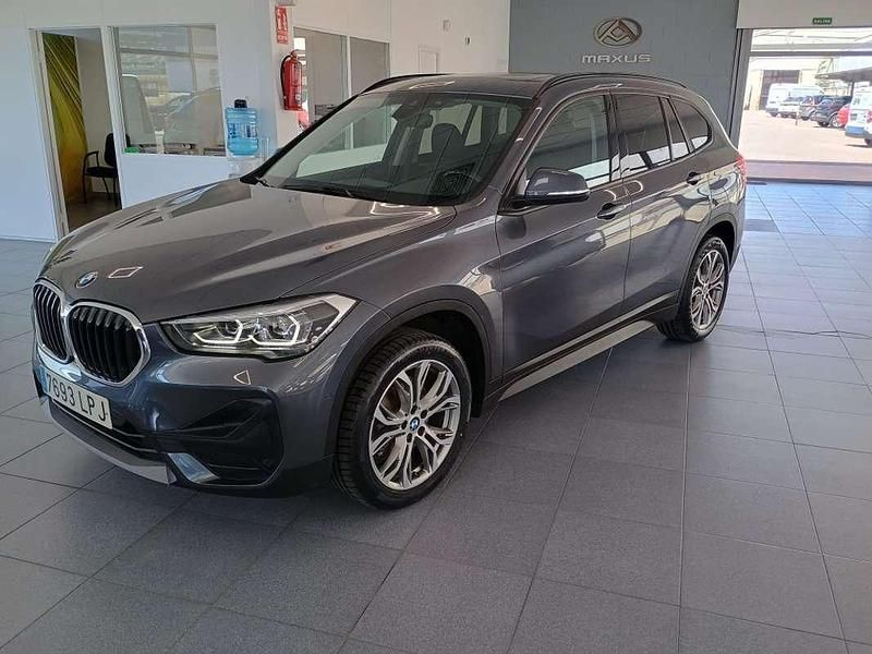 Gris Usado 2021 BMW X1 SUV | 25.990 € (Un poco caro) - Imagen 1/4
