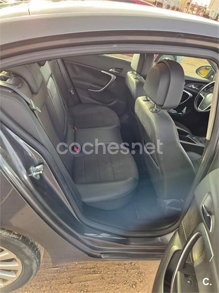 Usado Opel Insignia Sport 160 CV (117 kW) 2009 Gris / plata Berlina