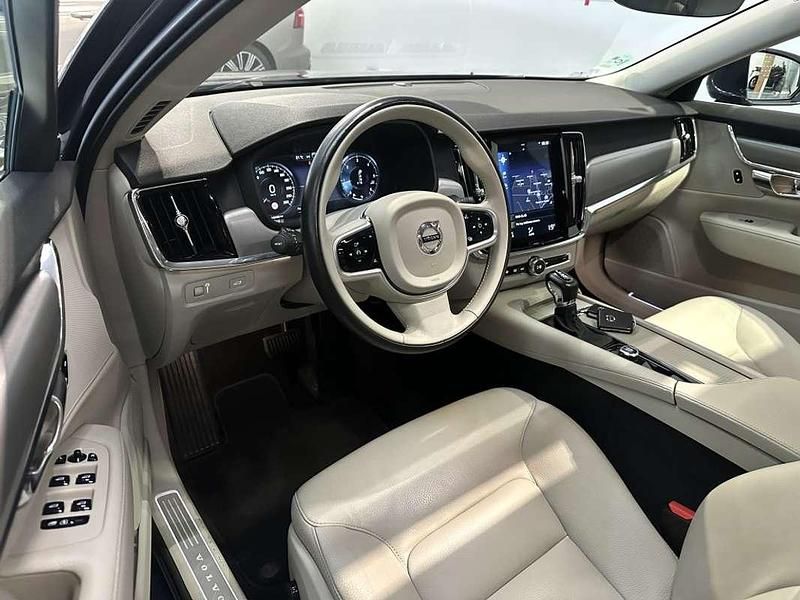 Usado Volvo S90 Momentum 190 CV (139 kW) 2018 Azul Berlina