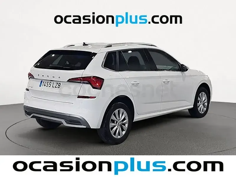 Usado Skoda Kamiq 110 CV (80 kW) 2022 Blanco SUV