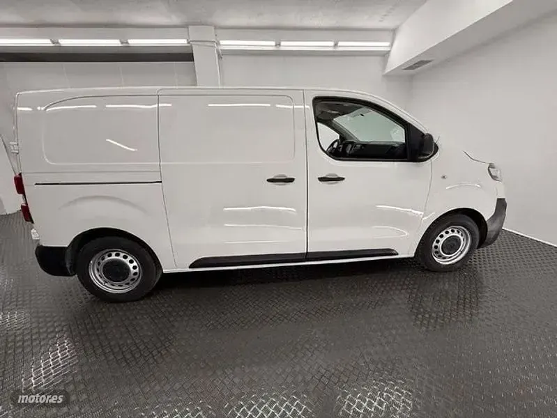 Usado Citroën Jumpy 102 CV (75 kW) 2021 Blanco Monovolumen