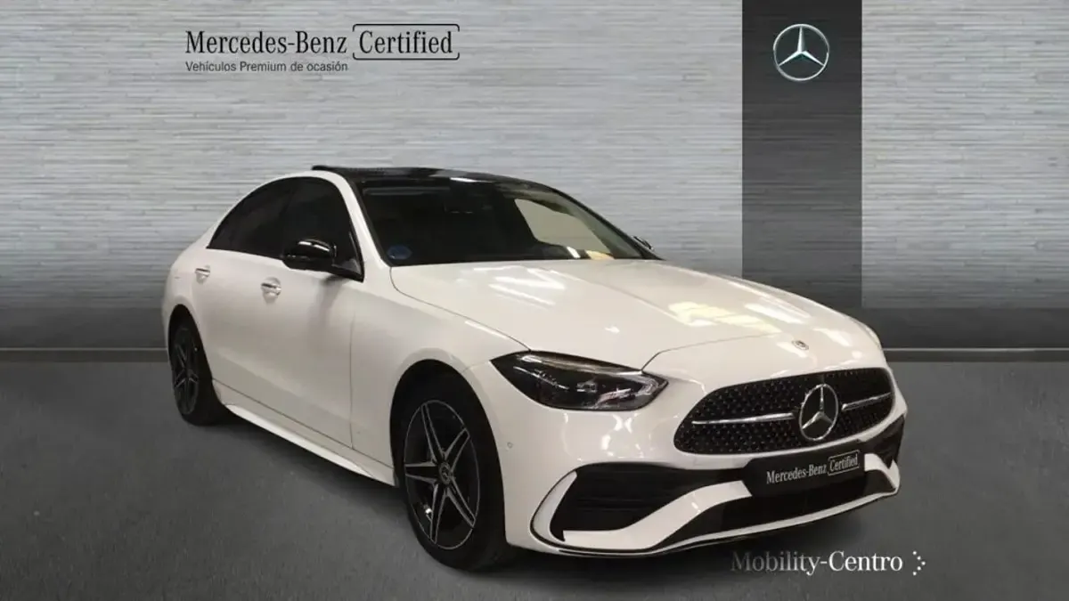 Usado Mercedes C300 312 CV (229 kW) 2024 Blanco polar Berlina