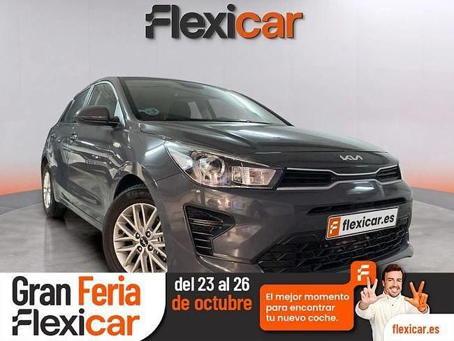 Azul Usado 2022 Kia Rio Berlina | 12.970 € (Precio justo) - Imagen 1/4