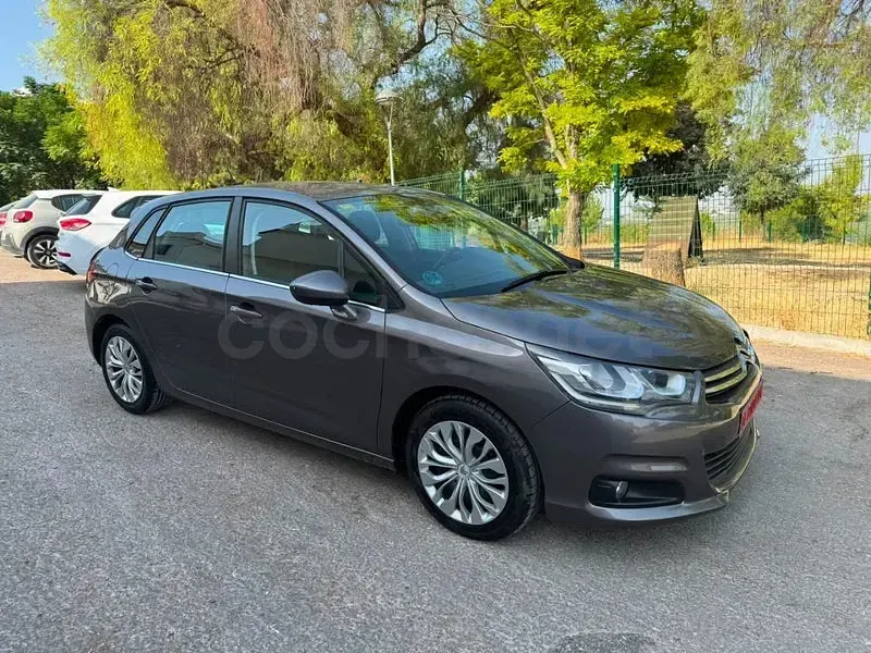 Usado Citroën C4 Feel 120 CV (88 kW) 2017 Gris / plata Berlina
