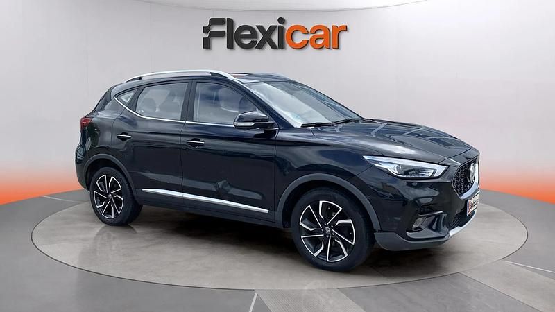 Usado MG ZS Luxury 111 CV (81 kW) 2022 Negro Berlina