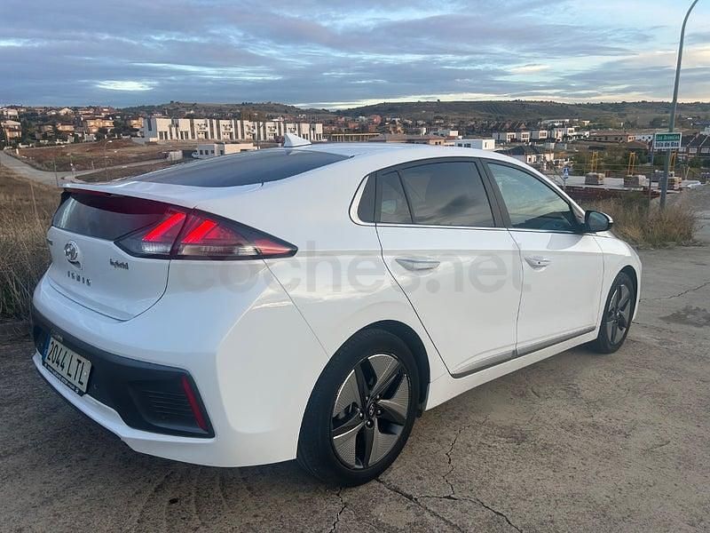 Usado Hyundai Ioniq 141 CV (103 kW) 2021 Blanco Utilitario