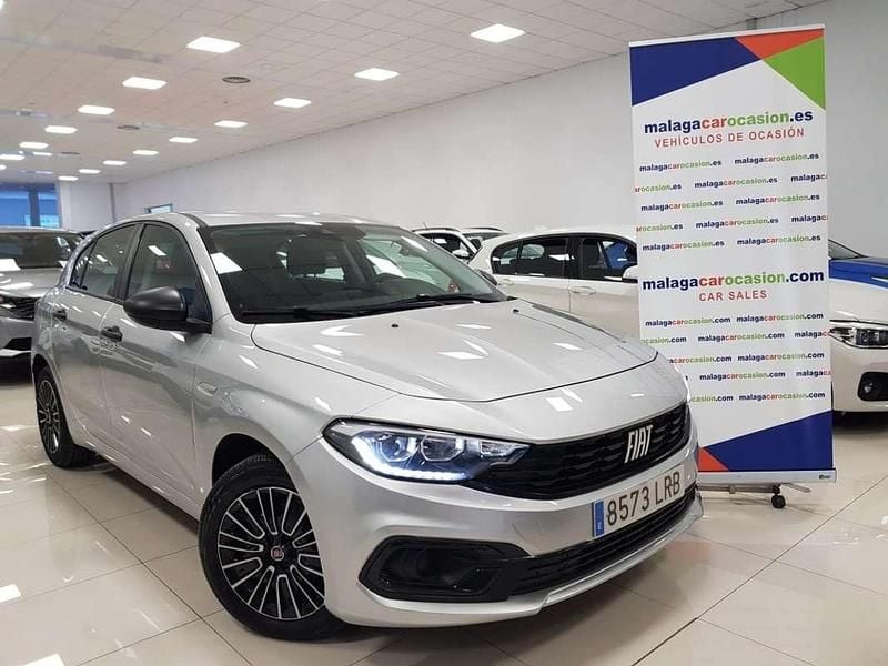 Usado Fiat Tipo 99 CV (72 kW) 2021 Plateado Utilitario