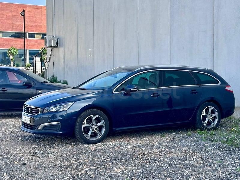 Usado Peugeot 508 SW Allure 165 CV (121 kW) 2017 Azul Familiar