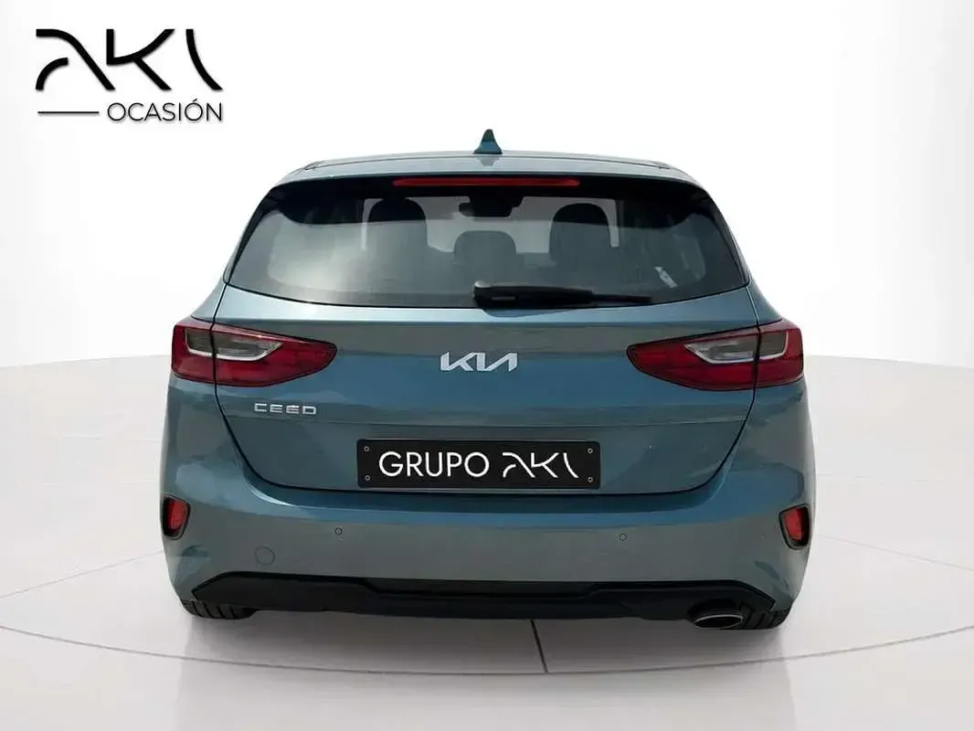 Usado Kia Ceed 101 CV (74 kW) 2025 Gris Utilitario