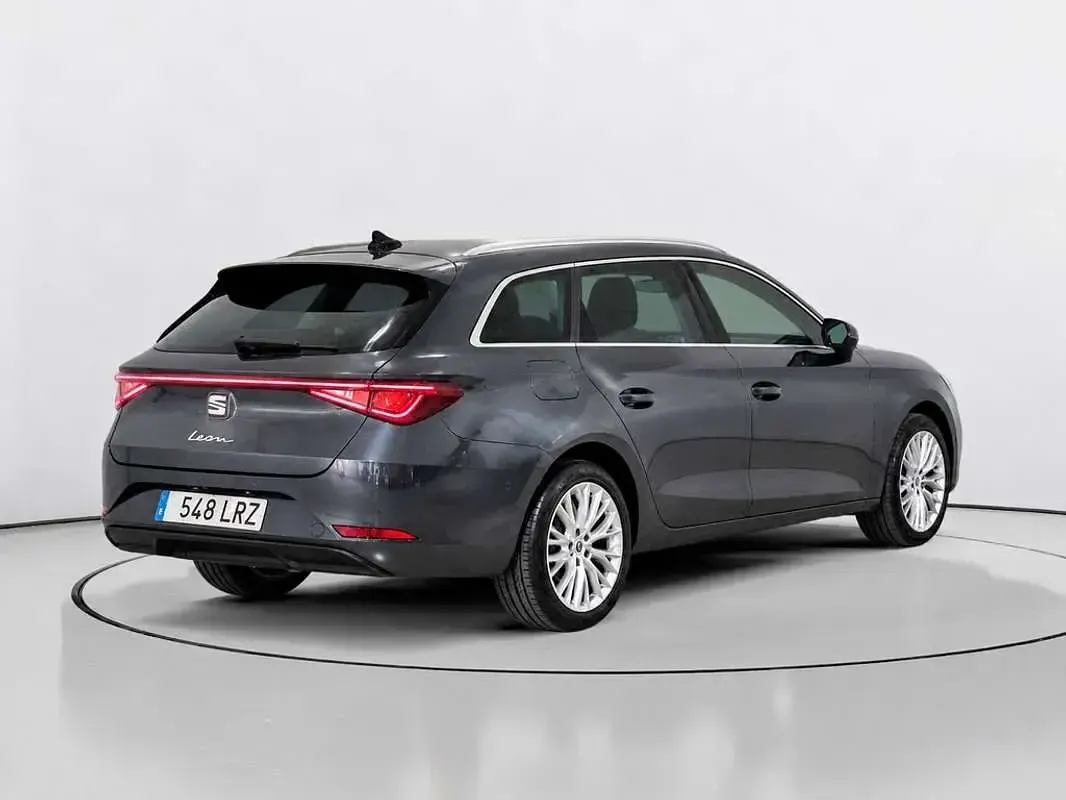 Usado Seat Leon ST XCELLENCE 150 CV (110 kW) 2021 Gris Familiar