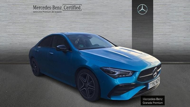 Usado Mercedes CLA220 AMG line 190 CV (139 kW) 2025 Pintura Berlina