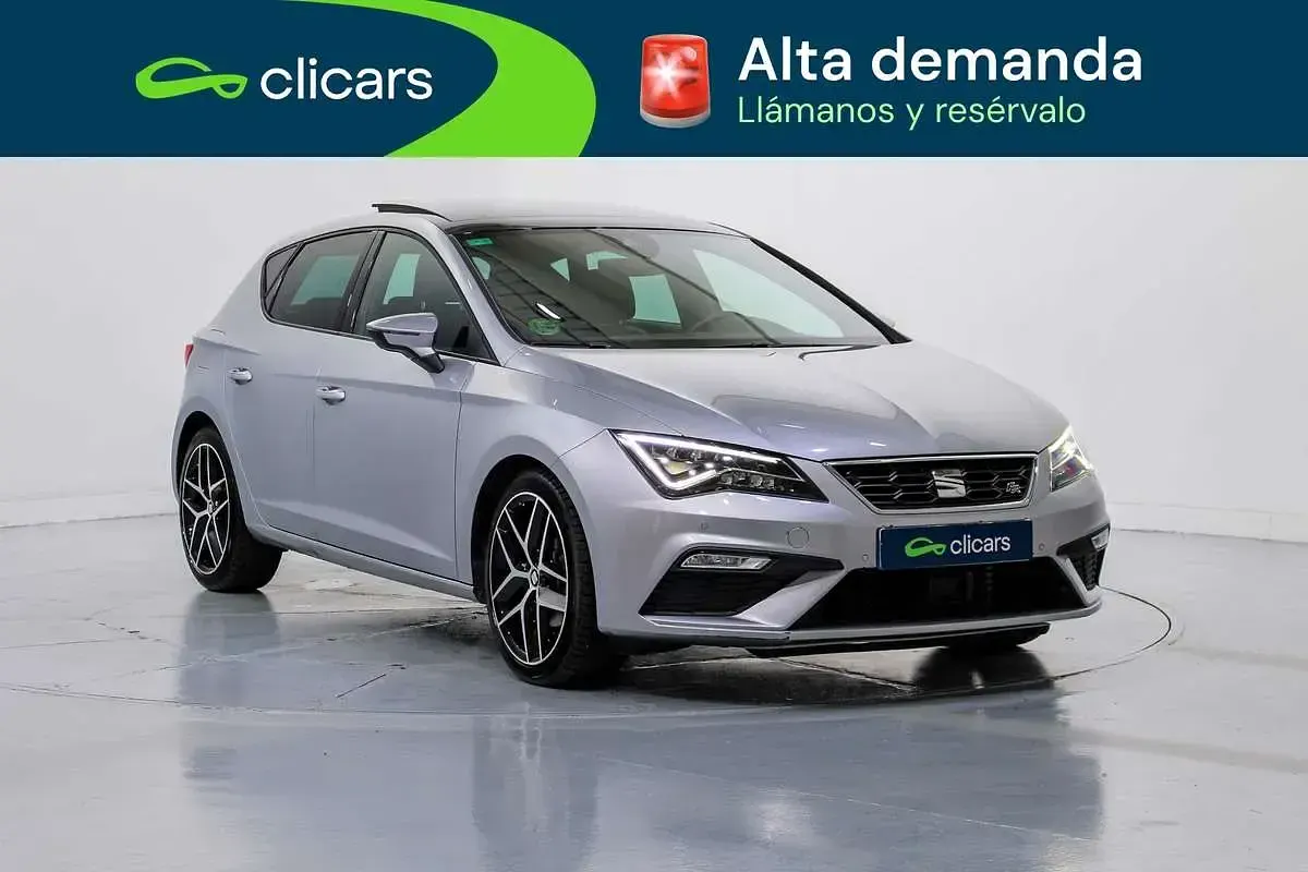 Usado Seat Leon FR 150 CV (110 kW) 2018 Plateado Utilitario