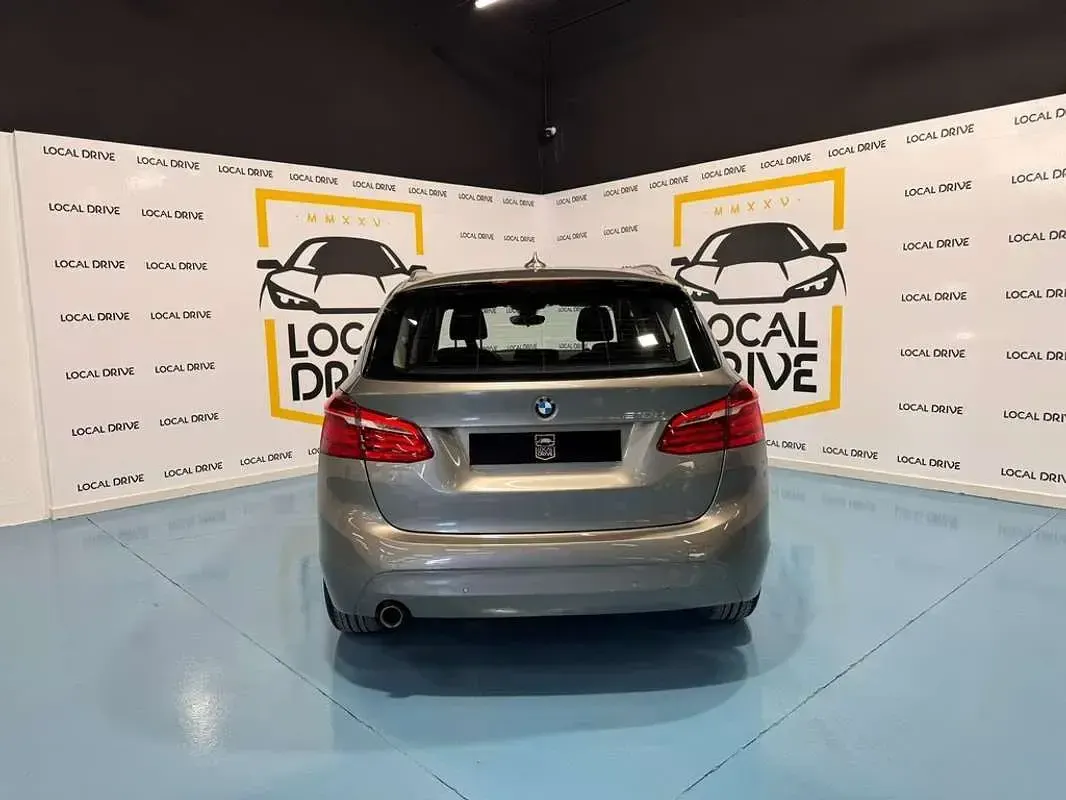 Używany BMW 220 Comfort Edition 189 KM (139 kW) 2015 Brązowy Minivan