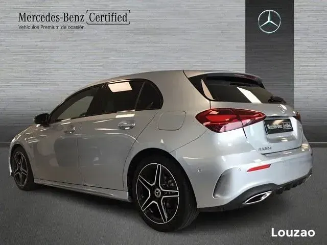 Usado Mercedes A180 116 CV (85 kW) 2025 Plata hightech