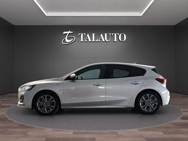 Usado Ford Focus ST-Line 125 CV (91 kW) 2023 Gris